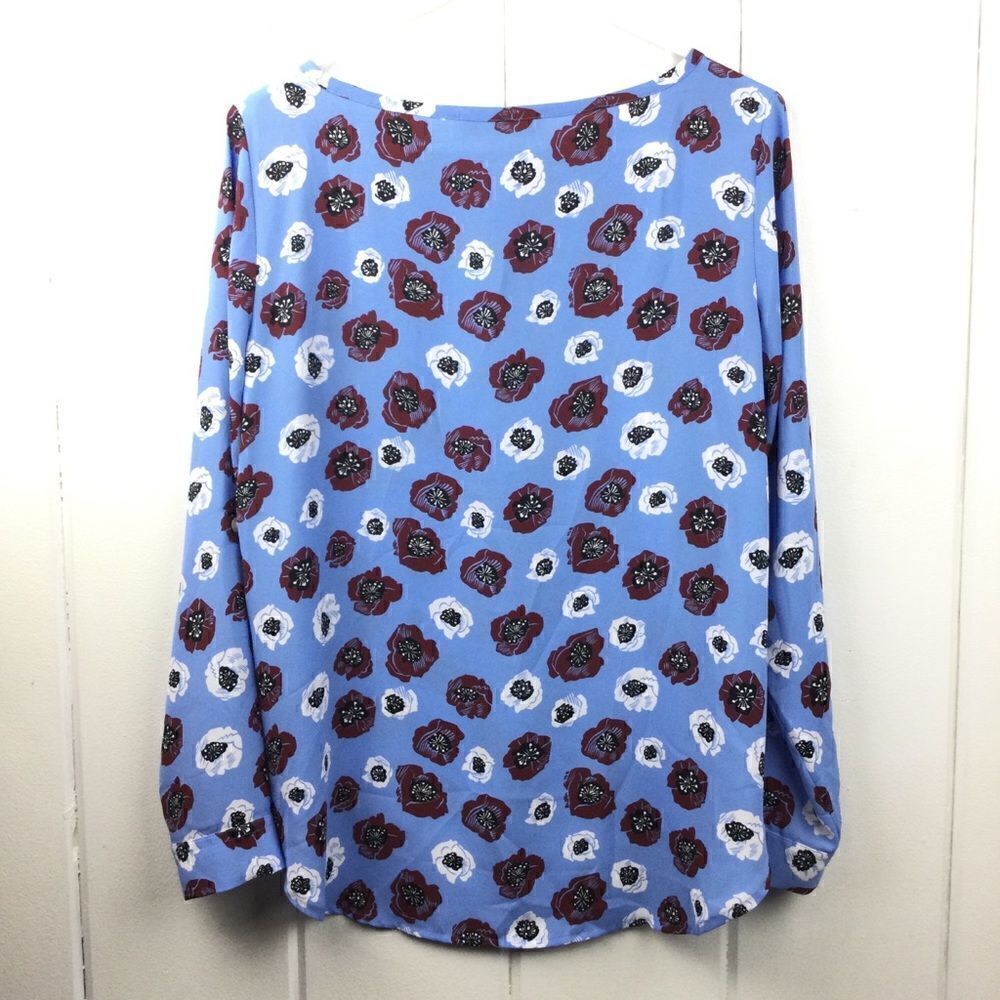 LOFT Baby Blue Floral Button Cuff Blouse - MP‎ - Picture 10 of 12